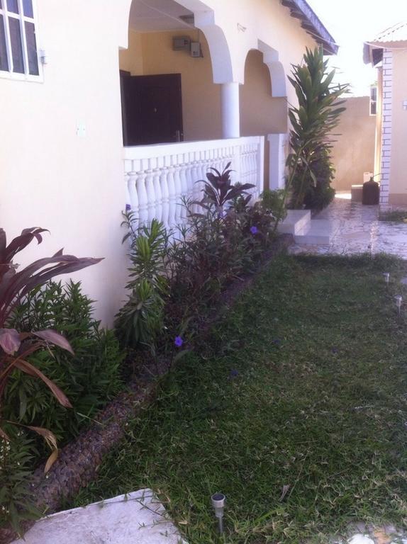 Dream Nest Brufut Bagian luar foto
